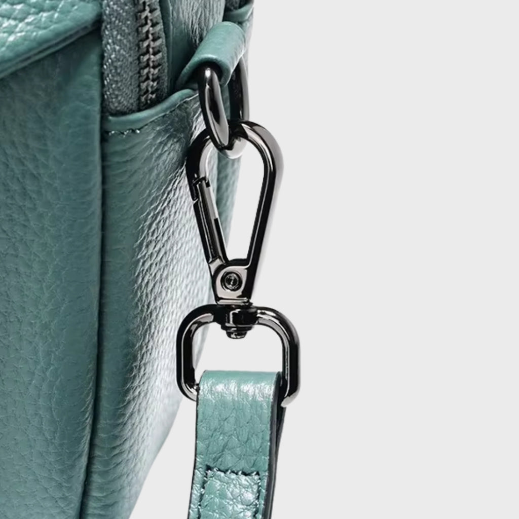 Besace grande capacité en cuir femme - La randonneuse