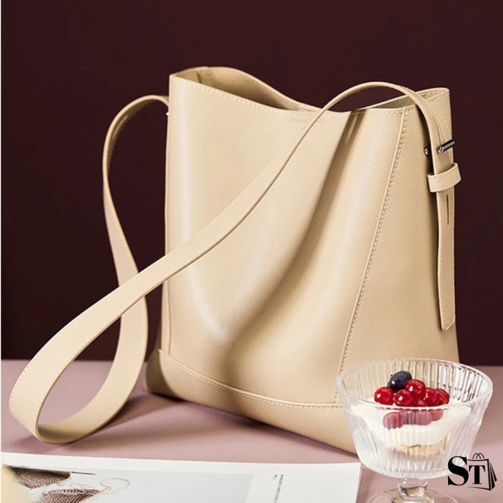 Sac seau cuir femme revisité- Épure