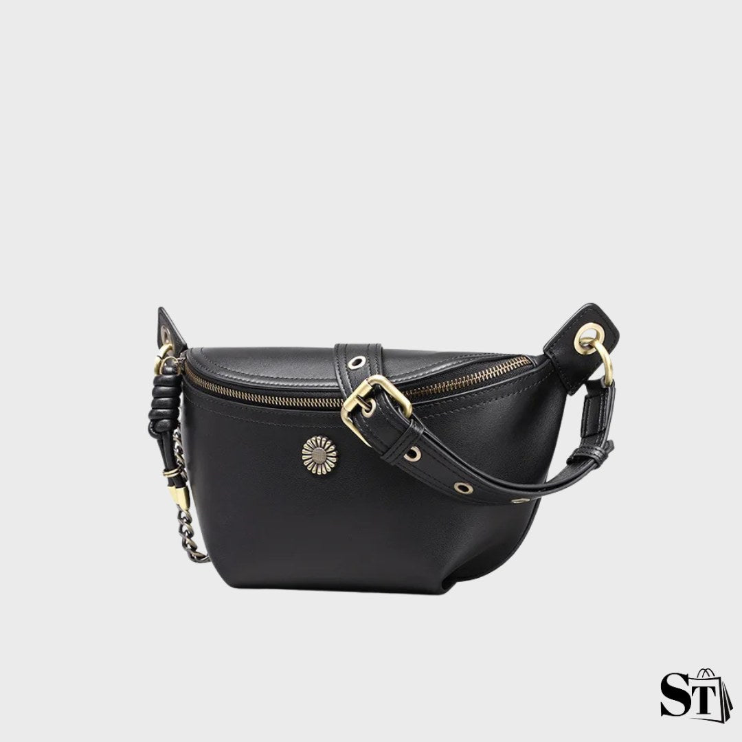Sac banane cuir noir pour femme avec fermeture zippée dorée, design chic et bandoulière ajustable, parfait pour un look élégant et pratique.