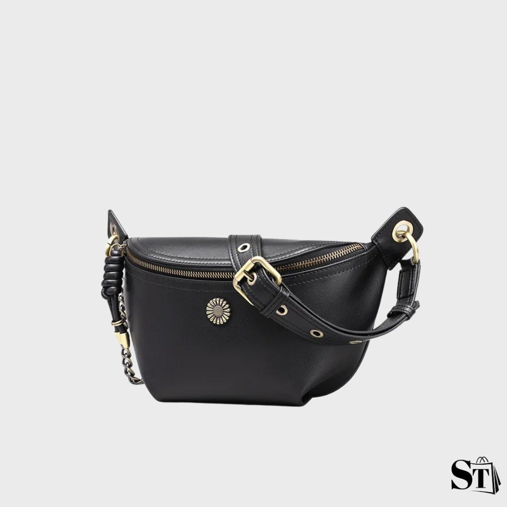 Sac banane cuir noir pour femme avec fermeture zippée dorée, design chic et bandoulière ajustable, parfait pour un look élégant et pratique.